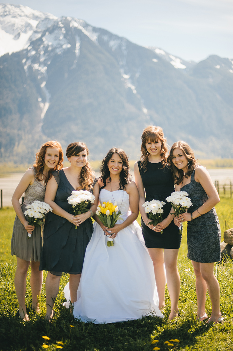 mismatching bridesmaid dresses at fraser river lodge