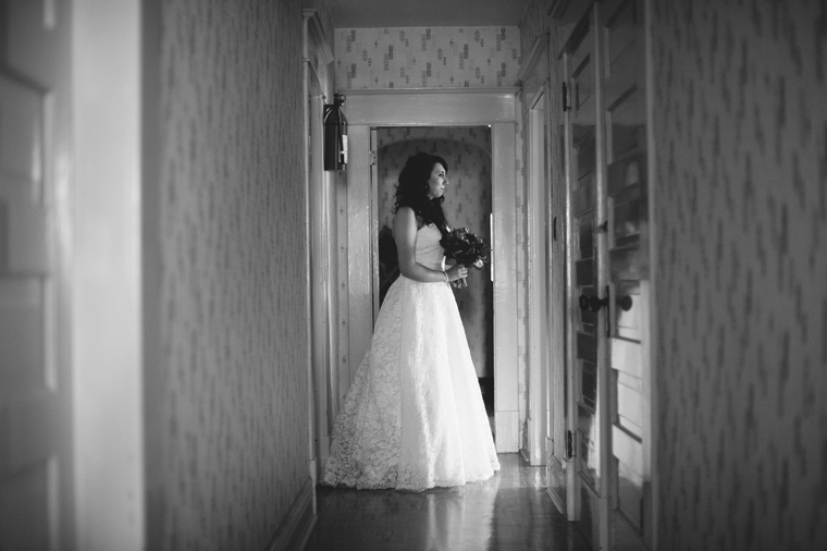 heritage house kelowna wedding pictures