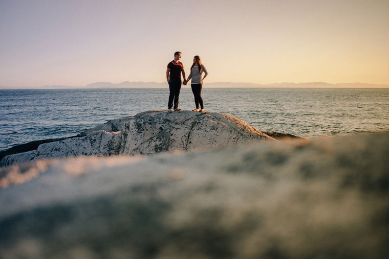 sunset portraits at lighthouse park in vancouver