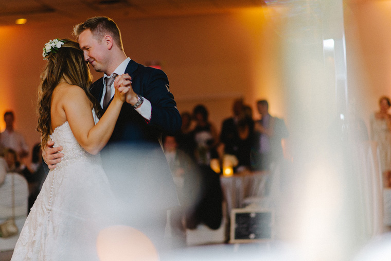 first dance wedding photos