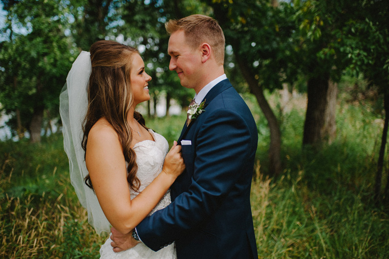 wedding portrait the gates on roblin