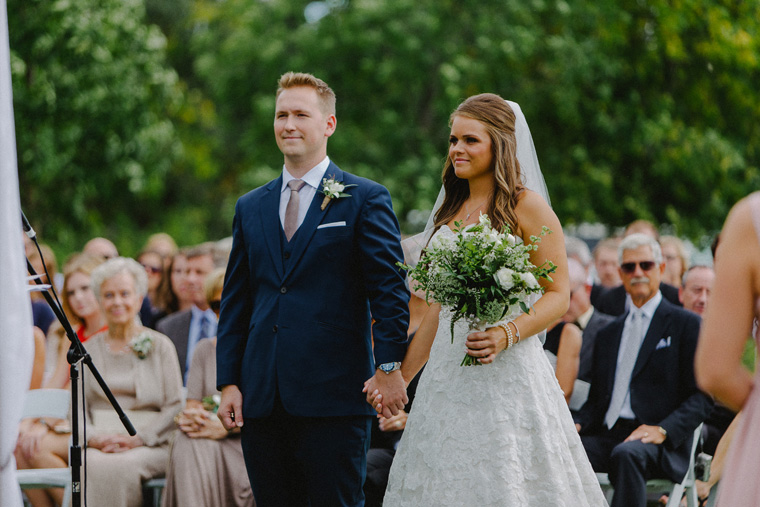 wedding ceremony at gates on roblin in winnipeg
