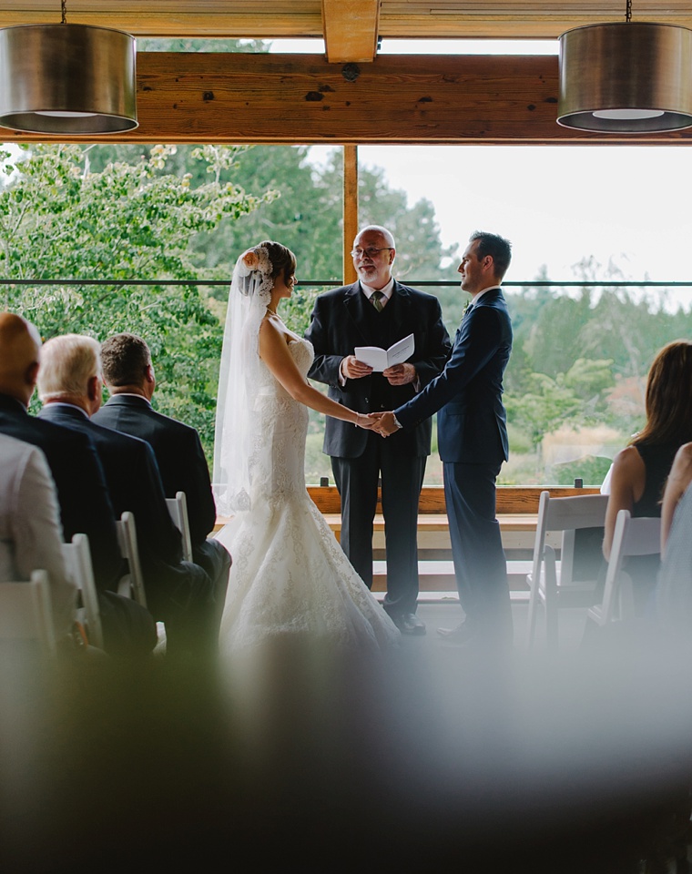 wedding ceremony at vandusen gardens