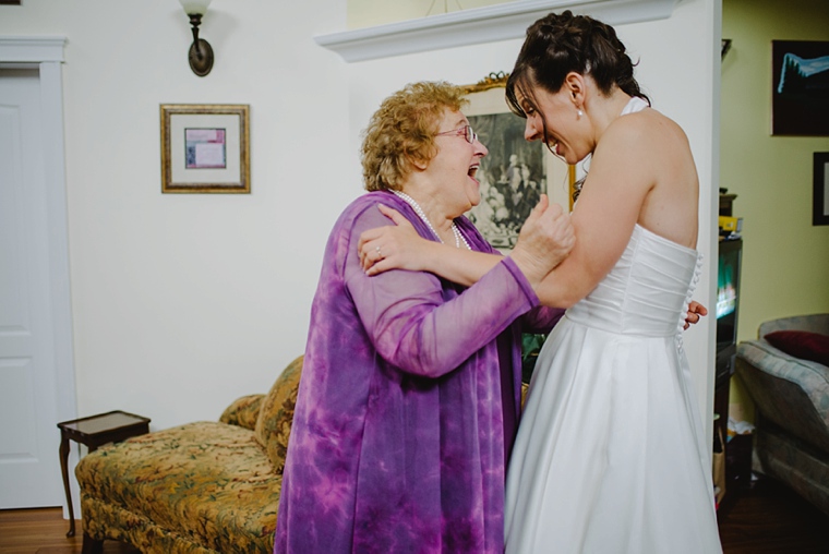 candid abbotsford wedding photography