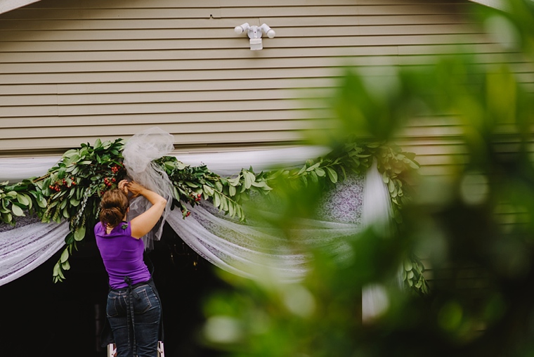 rustic barn wedding decor