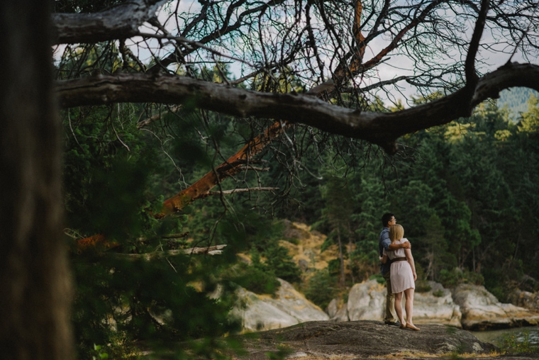vancouver lighthouse park engagement