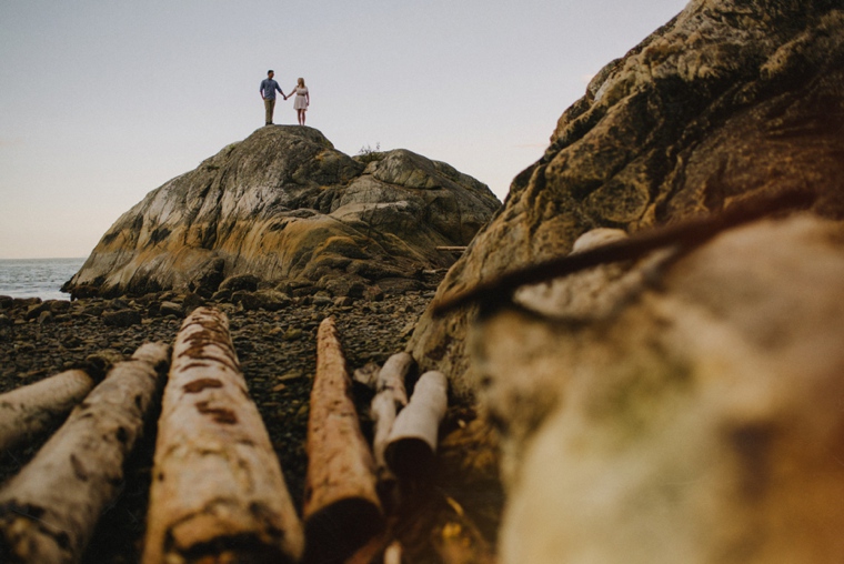 unique lighthouse park engagement