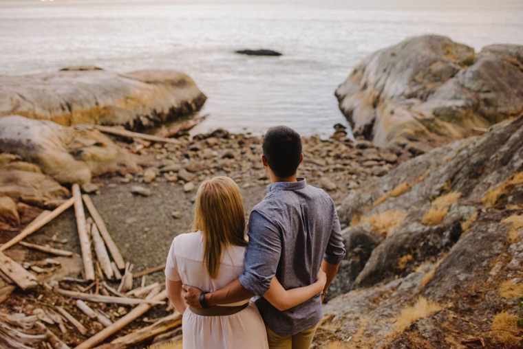 vancouver island engagement photographer