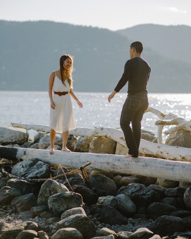 candid engagement pictures in vancouver