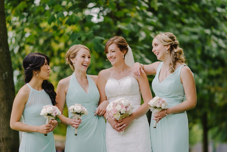 candid vancouver wedding photographers