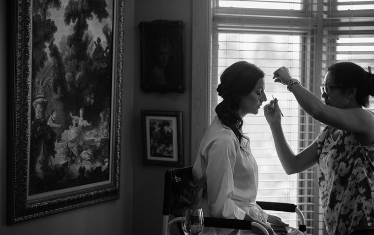 Vancouver bride getting ready