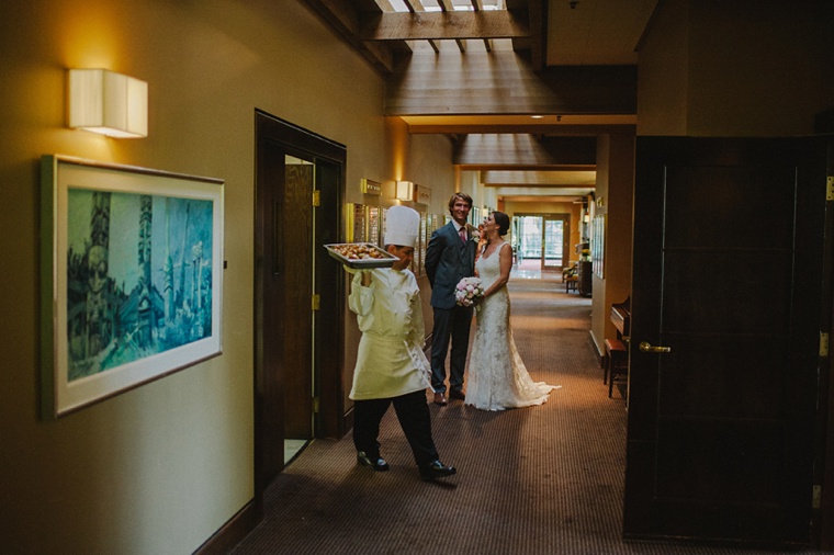 candid vancouver golf club wedding