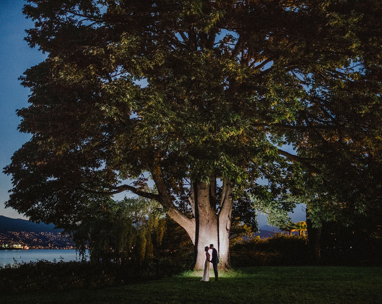 unique brock house wedding