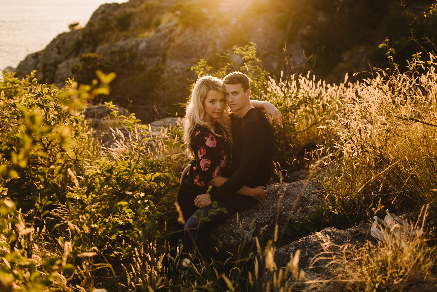 sunset engagement photos at whytecliff park