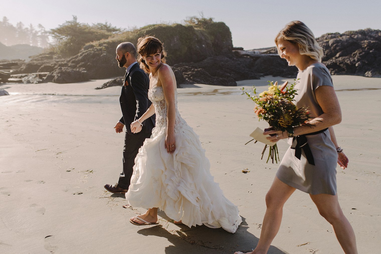 ucluelet wedding photographer