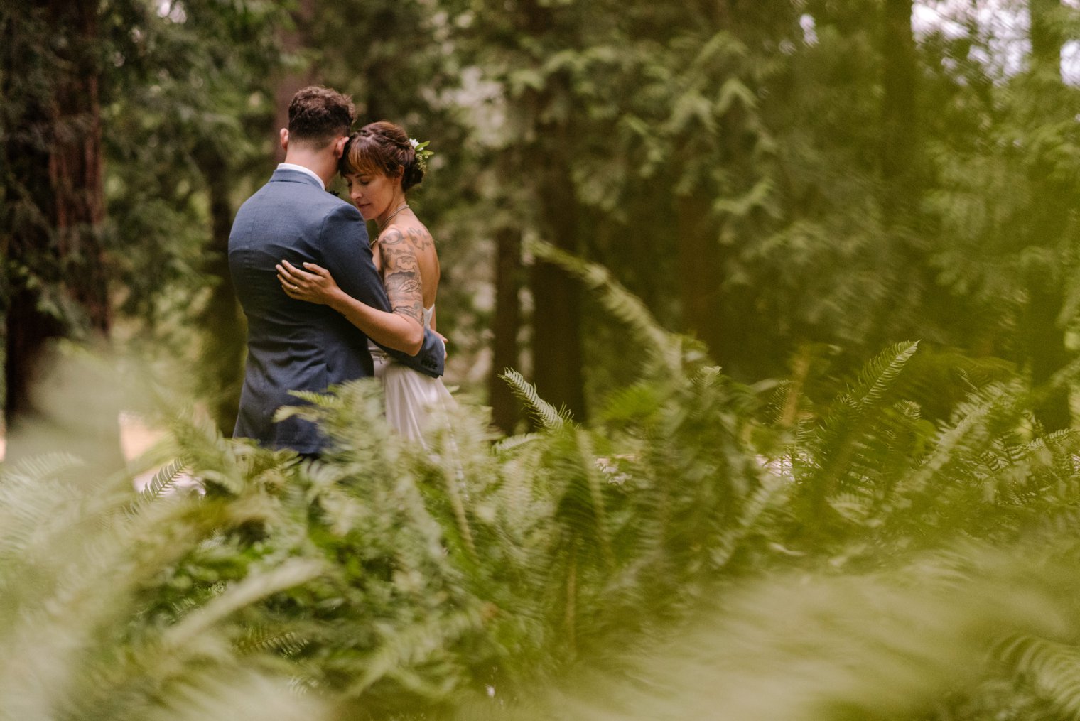 intimate wedding in queen elizabeth park in vancouver
