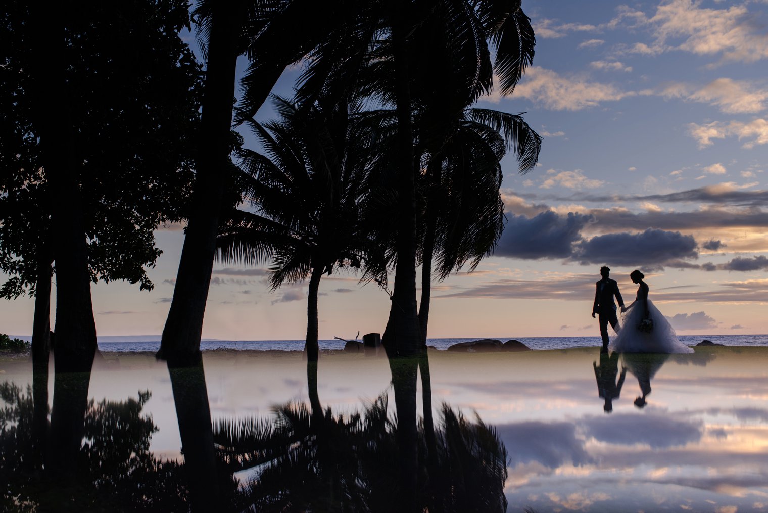 unique olowalu plantation house wedding photos